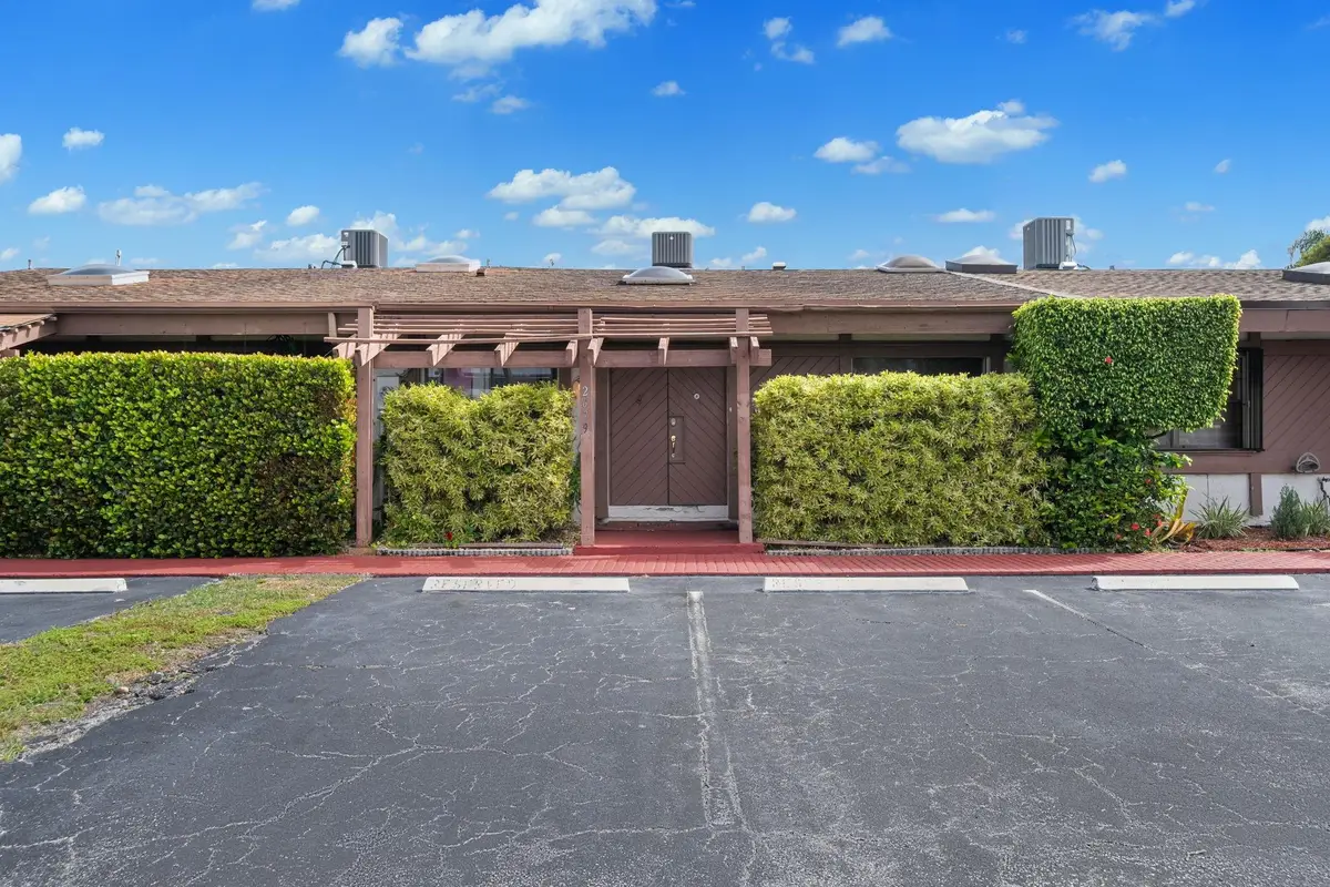 2679 S Parkview Dr #2679, Hallandale Beach, FL 33009 - Image #1