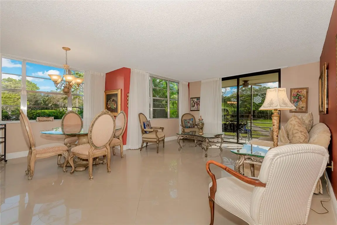1200 Saint Charles Place #L-19, Pembroke Pines, FL 33026 - Image #1