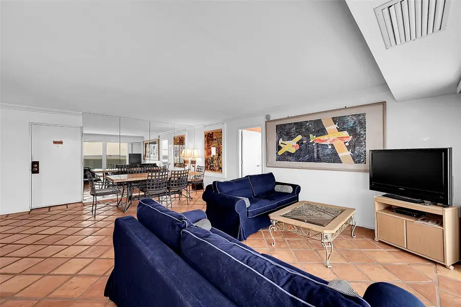 2841 N Ocean Boulevard #1801, Fort Lauderdale, FL 33308 - Image #3