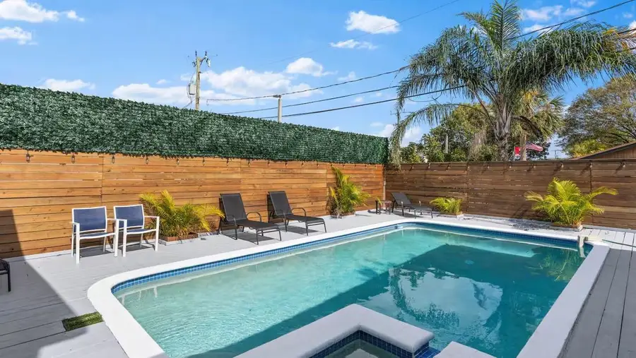 3070 NE 13th Ave, Oakland Park, FL 33334 - Image #2