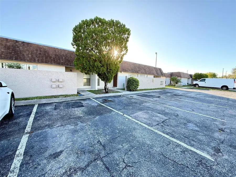 812 SW 73 Avenue #8, North Lauderdale, FL 33068 - Image #2
