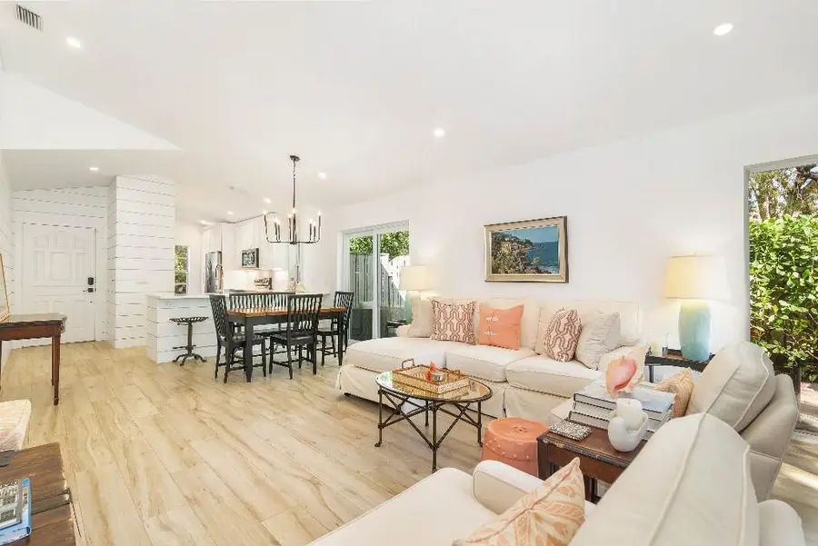 15 Commodore Place, Palm Beach Gardens, FL 33418 - Image #2