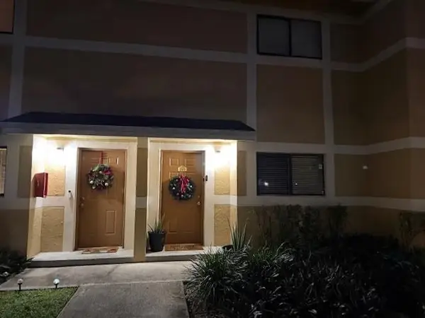 223 E Palm Cir E #223, Pembroke Pines, FL 33025