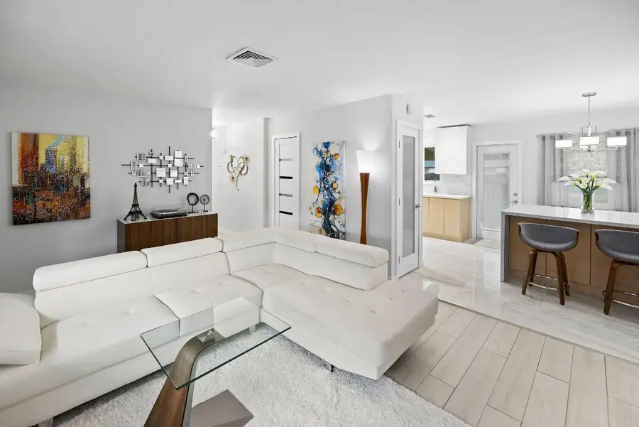 2439 Polk Street #10, Hollywood, FL 33020 - Image #2