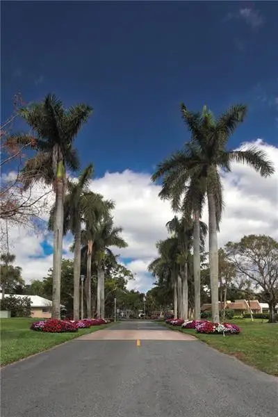 3970 Oaks Clubhouse Drive #203, Pompano Beach, FL 33069 - Image #2