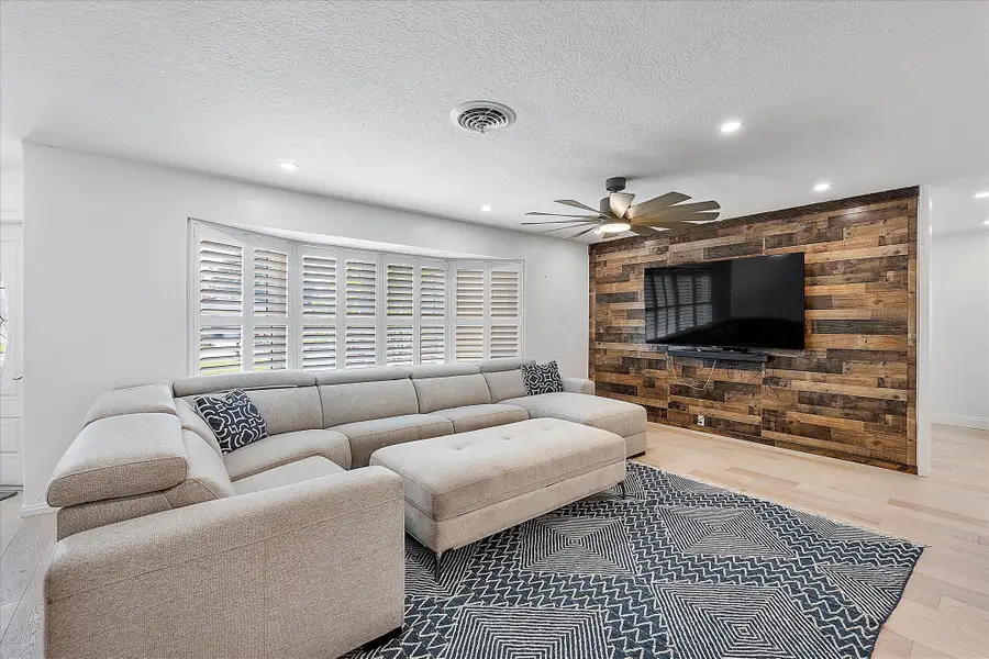 4980 SW 8th Ct, Margate, FL 33068 - Image #3