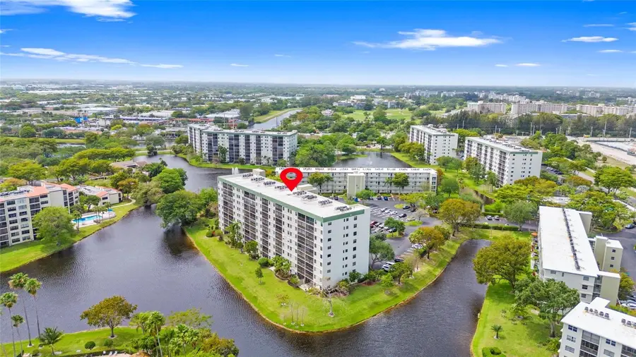 2232 N Cypress Bend Drive #107, Pompano Beach, FL 33069 - Image #3