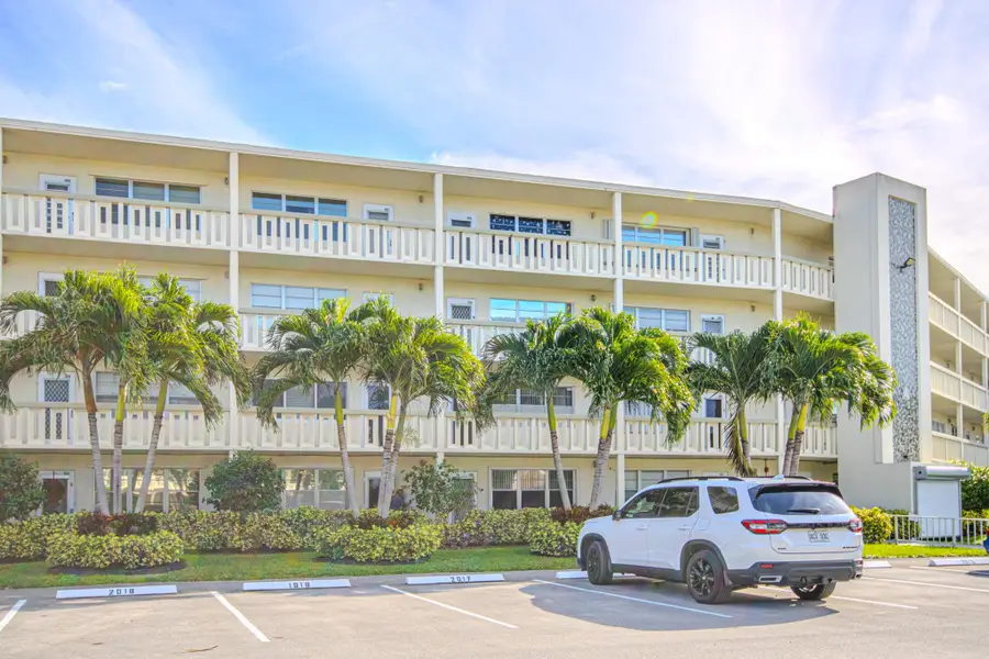 3016 Cambridge A #3016, Deerfield Beach, FL 33442 - Image #3
