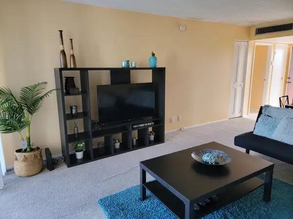 3301 N Country Club Drive #506, Aventura, FL 33180