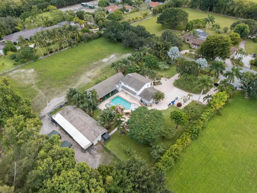 8233 Stagecoach Ln, Boca Raton, FL 33496 - Image #3