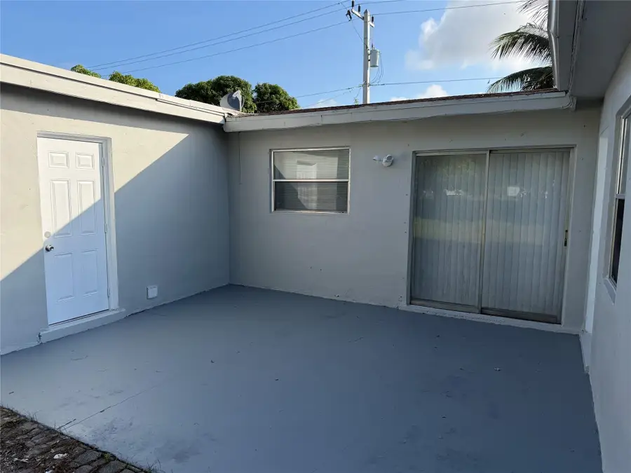 1975 SW 70th Way, Pompano Beach, FL 33068 - #3