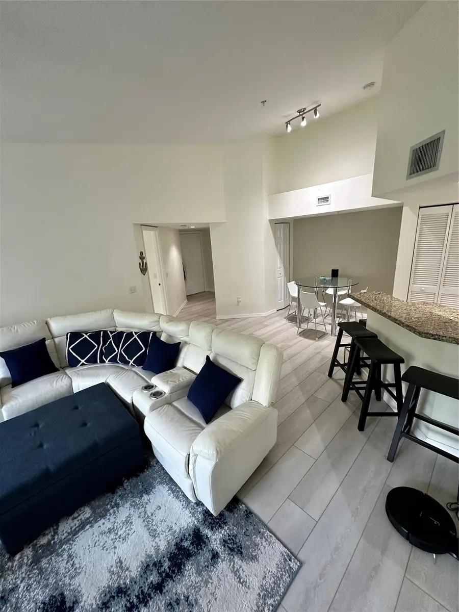 2131 SE 10th Ave #1120, Fort Lauderdale, FL 33316 - Image #2