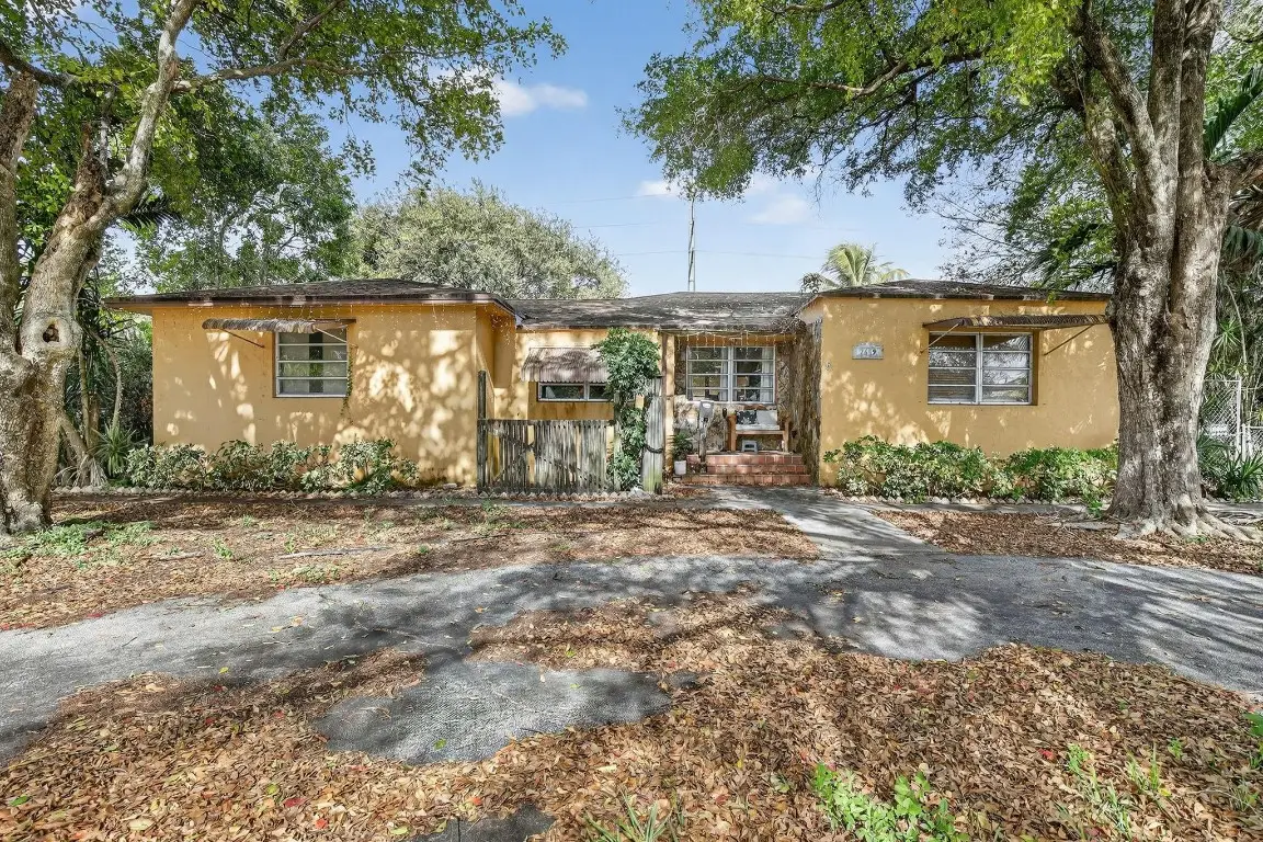 2619 Arthur Street, Hollywood, FL 33020 - #1