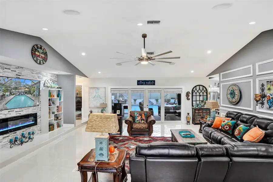 5076 NW 84th Rd, Coral Springs, FL 33067 - Image #2