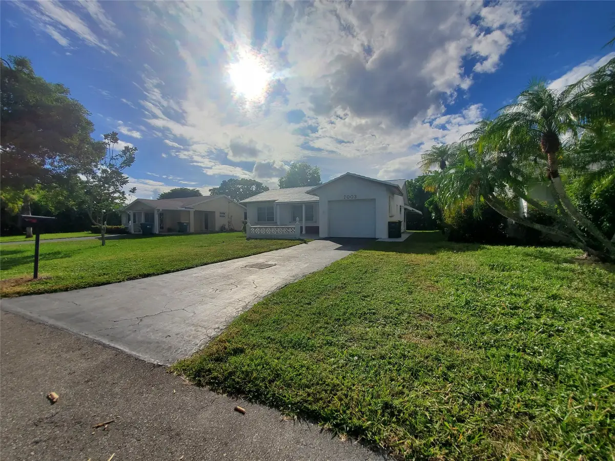 7003 NW 94th Ter, Tamarac, FL 33321 - Image #1