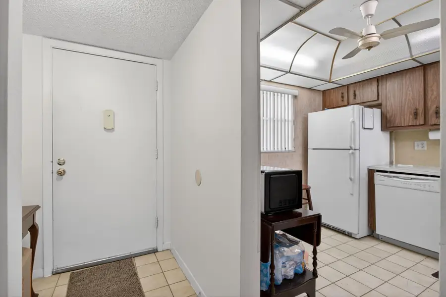 3050 Holiday Springs Blvd #108, Margate, FL 33063 - Image #2