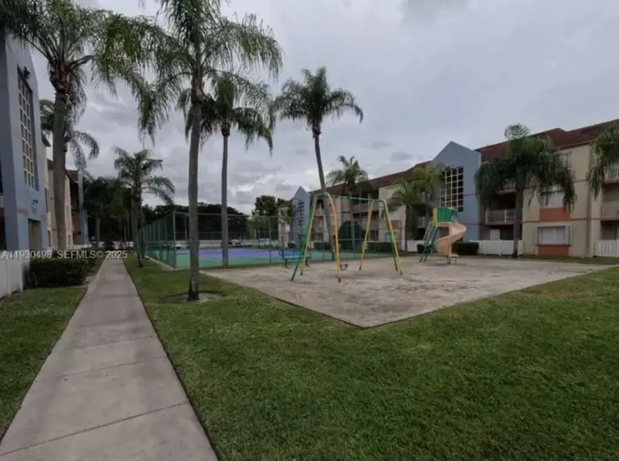 18840 NW 57th Ave #302, Hialeah, FL 33015 - Image #3