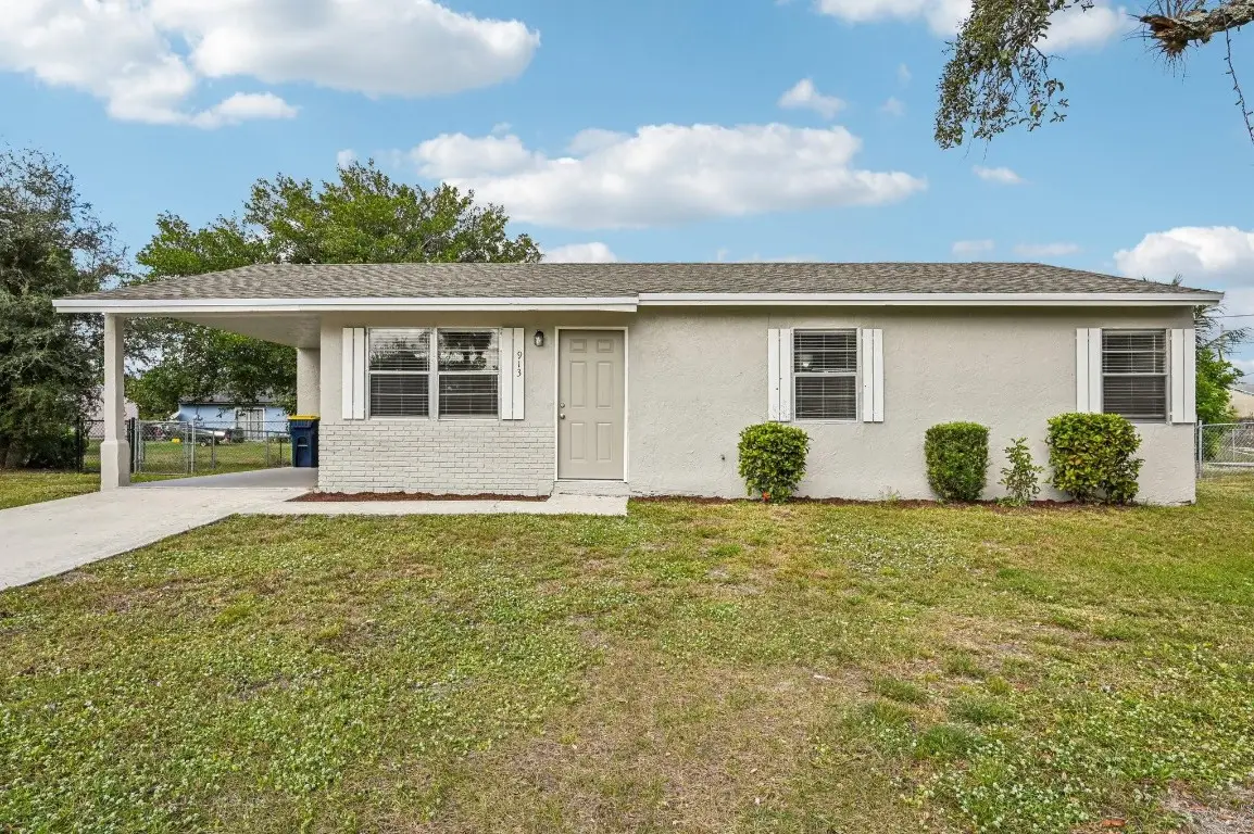 913 SE 8th Street, Stuart, FL 34994 - Image #1