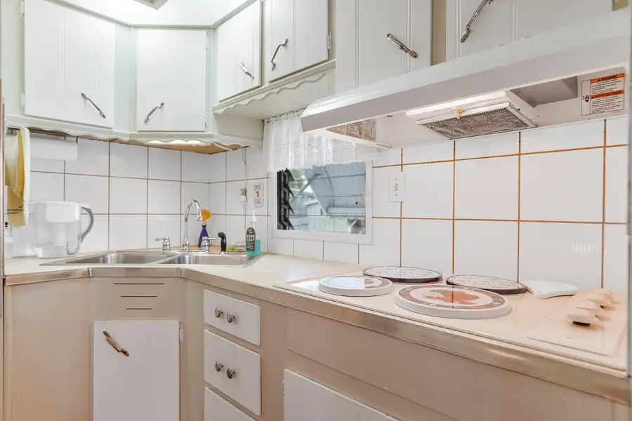 8573 SW 16th Street, Davie, FL 33324 - #2