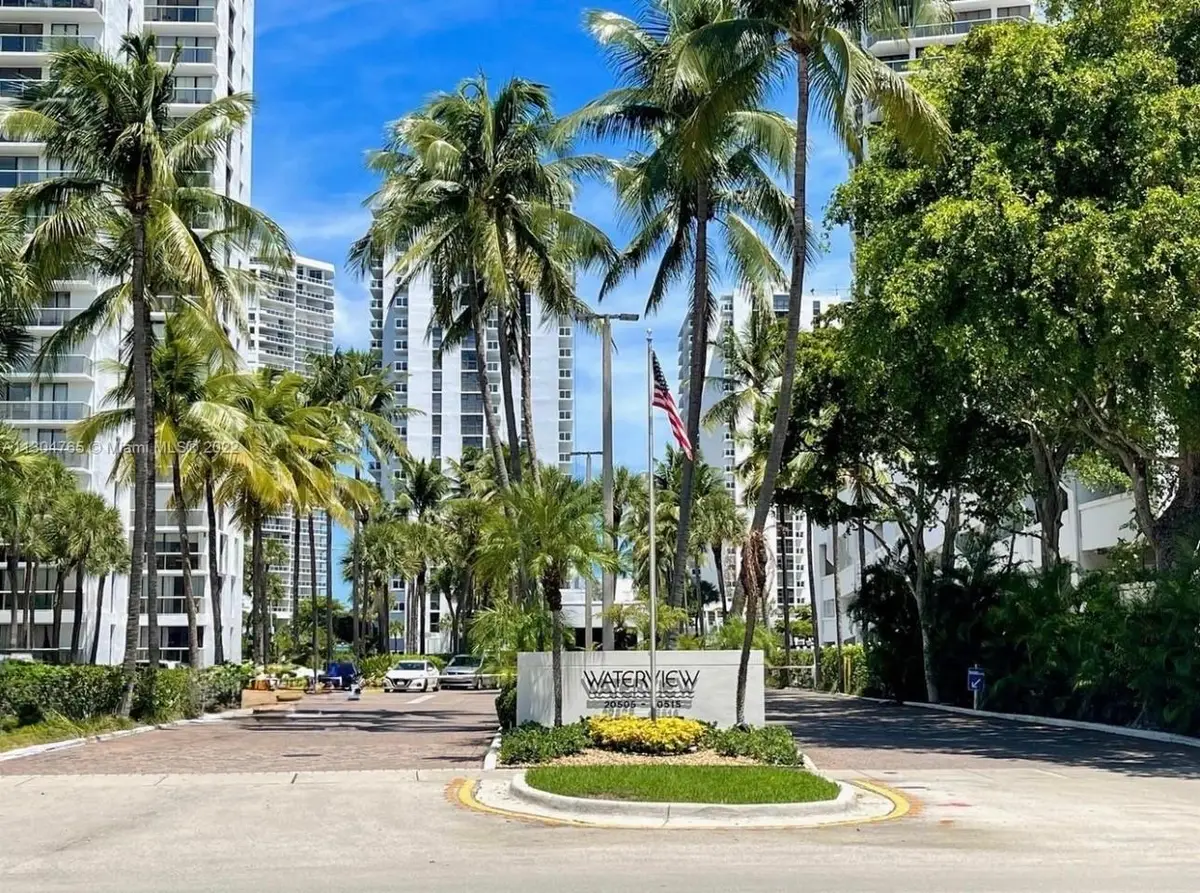 20505 E Country Club Dr #PH33, Miami, FL 33180 - Image #1