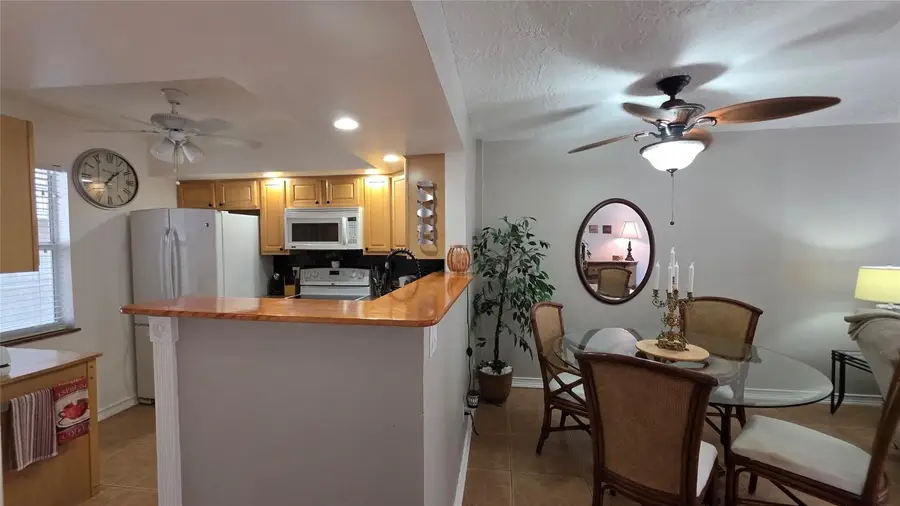 2801 Somerset Drive #211, Lauderdale Lakes, FL 33311 - Image #2