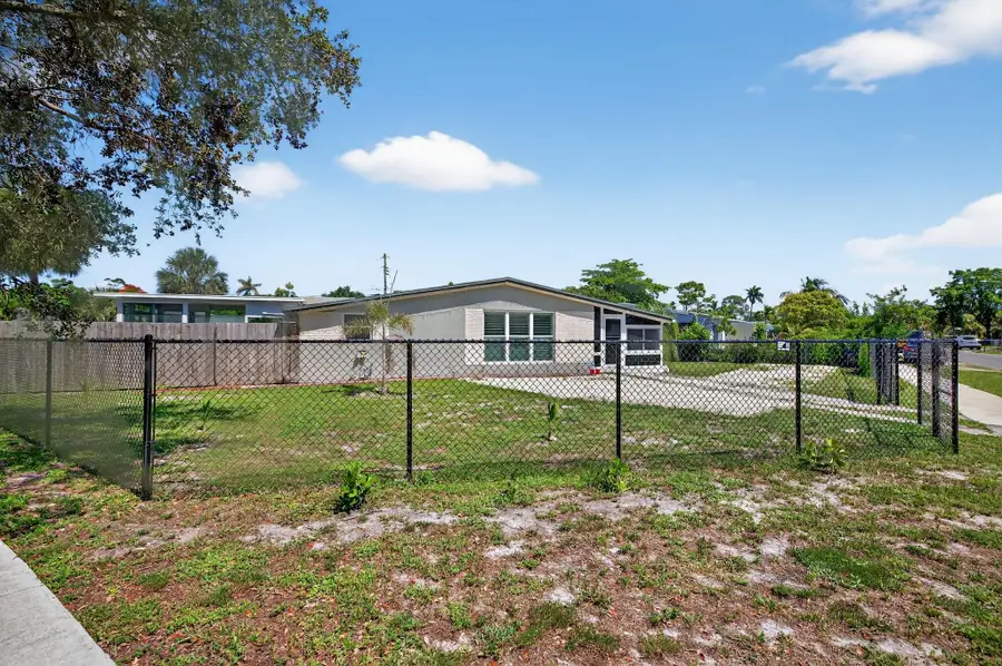 300 SW 25th Avenue, Fort Lauderdale, FL 33312 - #3