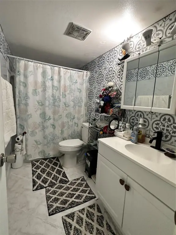 2400 NE 10th Street #205, Pompano Beach, FL 33062 - Image #2