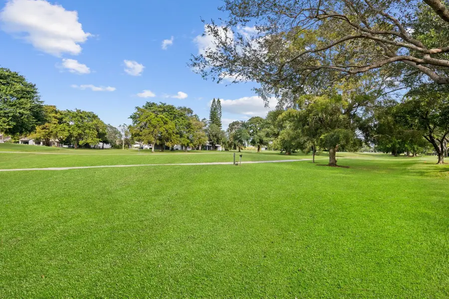 6167 Nw 91st Avenue, Tamarac, FL 33321 - Image #3