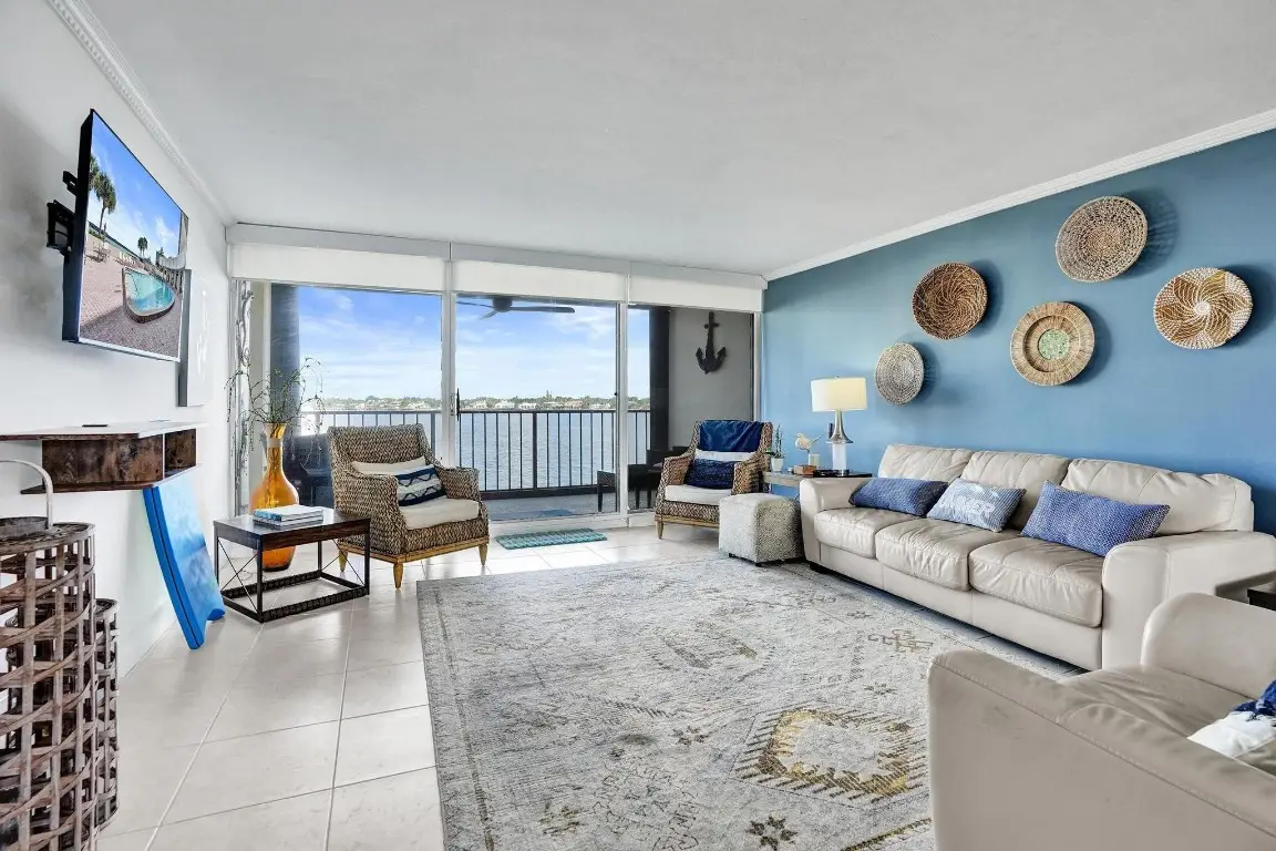 132 Lakeshore Drive #317, North Palm Beach, FL 33408 - Image #1