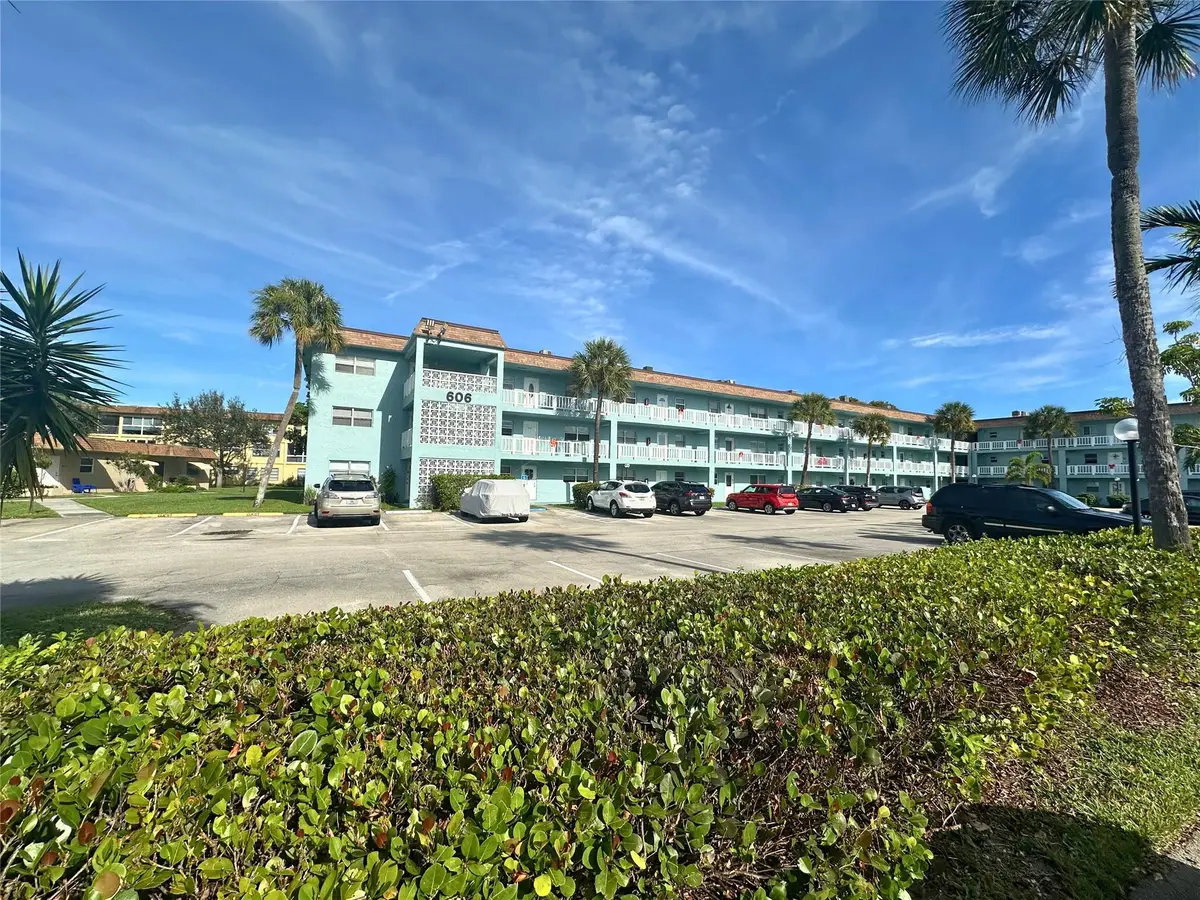 606 SW Natura Blvd #301, Deerfield Beach, FL 33441 - Image #1