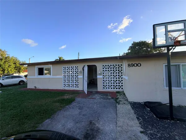 8900 NW 26th Pl, Sunrise, FL 33322