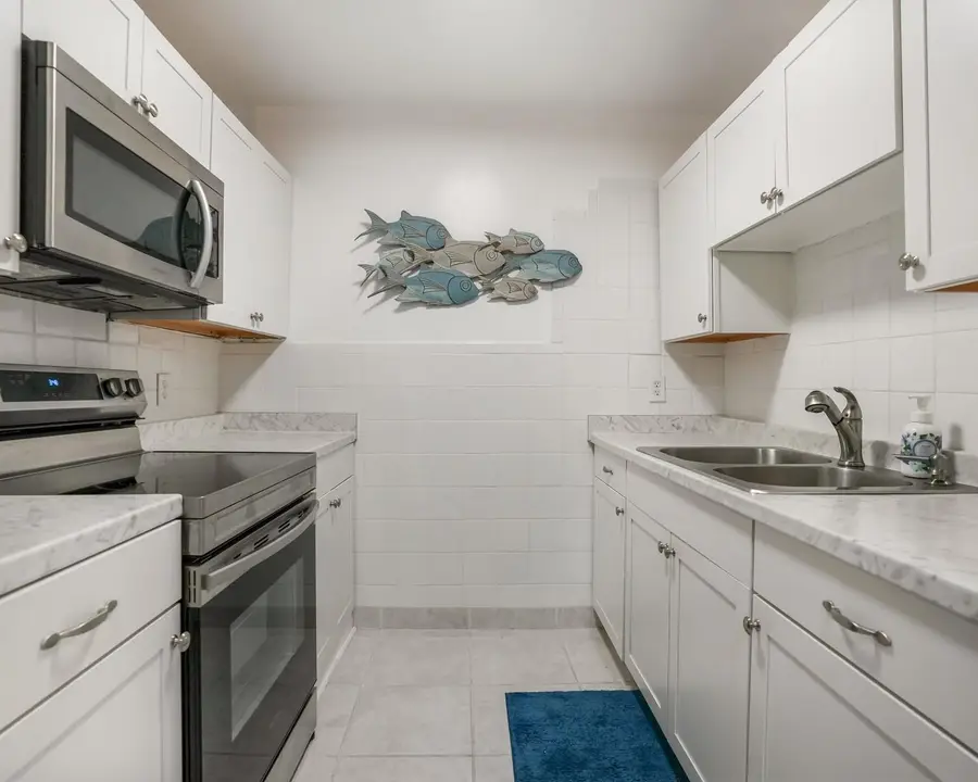 Address Withheld By Seller, Hallandale Beach, FL 33009 - Image #2