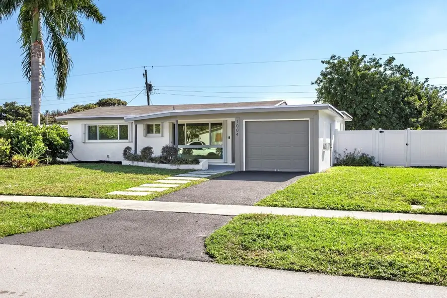 1004 SE 14th Street, Deerfield Beach, FL 33441 - Image #2