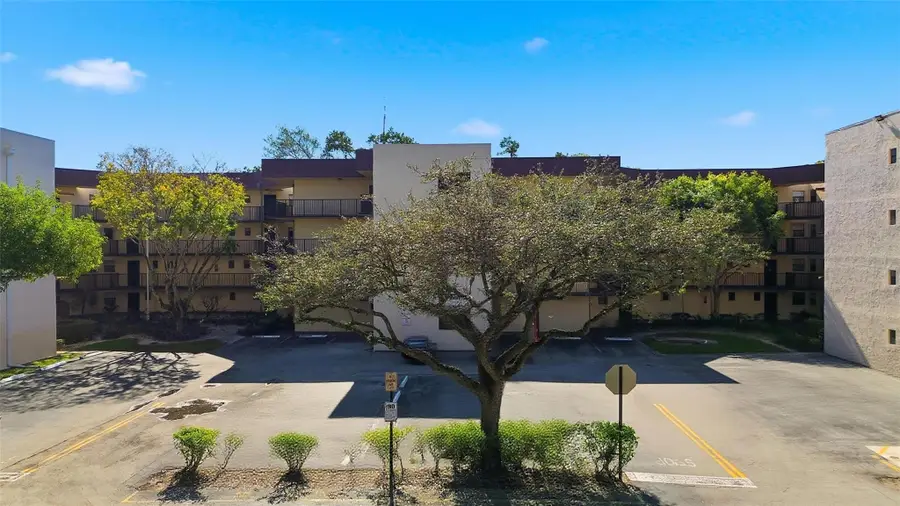 6755 W Broward Blvd #304, Plantation, FL 33317 - Image #2