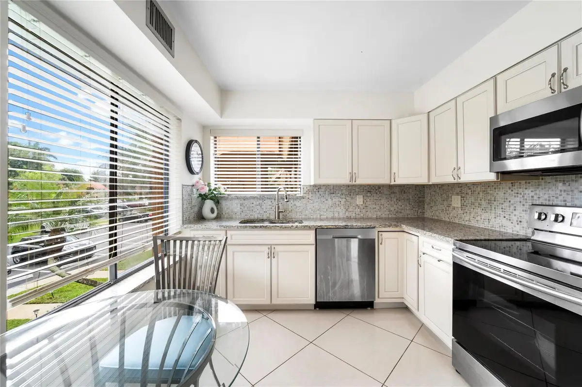 11205 Green Lake 204 Drive #204, Boynton Beach, FL 33437 - Image #1