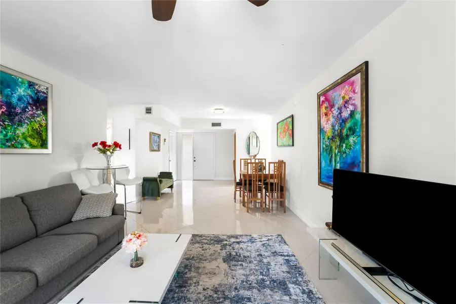 11205 Green Lake 204 Drive #204, Boynton Beach, FL 33437 - Image #2