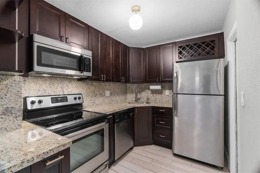 124 NE 19th Court #106B, Wilton Manors, FL 33305 - Image #2