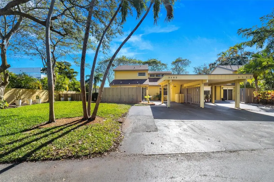 2102 Deer Creek Woodlands Way, Deerfield Beach, FL 33442 - Image #2