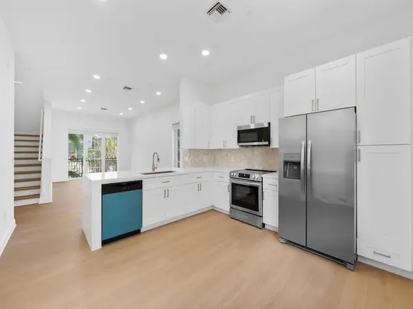 510 SE 7th Street #401, Fort Lauderdale, FL 33301