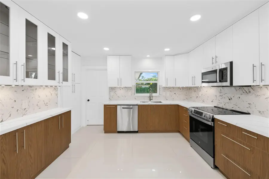 2149 NE 58th Ct, Fort Lauderdale, FL 33308 - Image #3