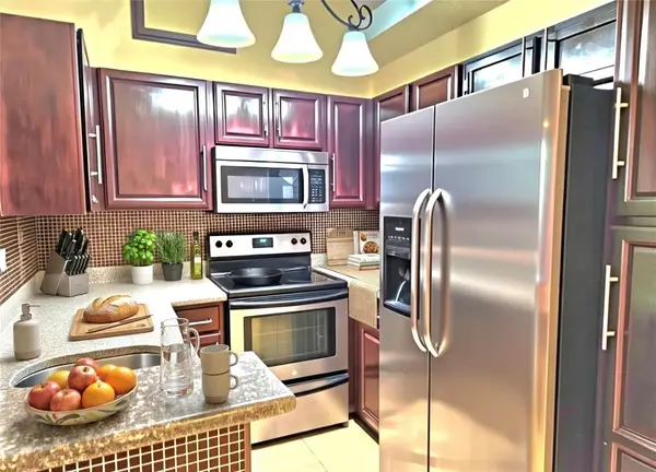 641 Lyons Road #11206, Coconut Creek, FL 33063