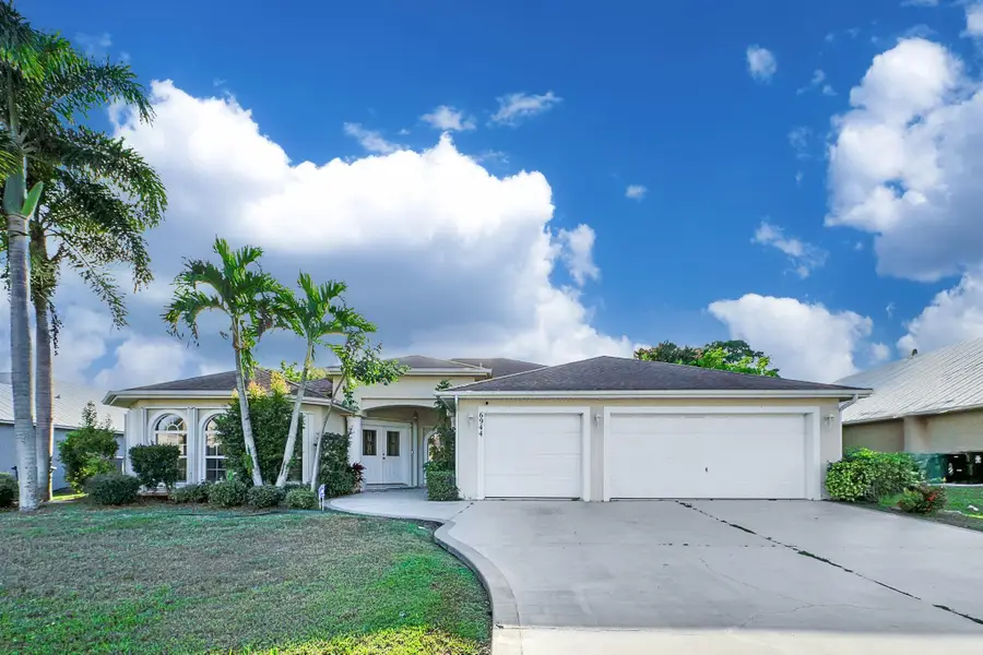 6944 NW Daffodil Ln, Port Saint Lucie, FL 34983 - Image #2