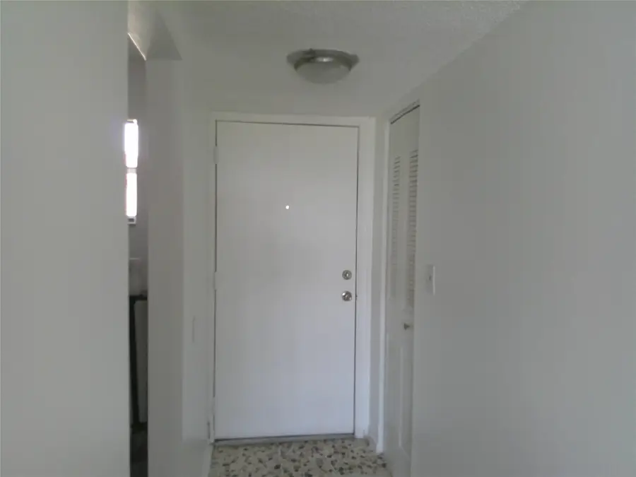 403 NW 68th Ave #519, Plantation, FL 33317 - Image #3