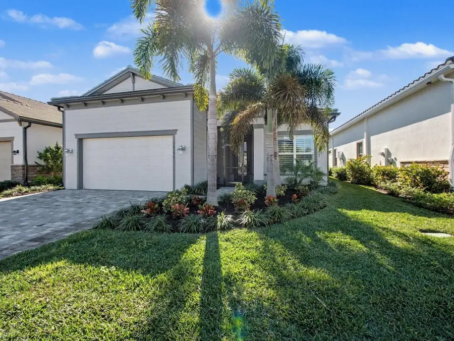 10370 Northbrook Circle, Palm Beach Gardens, FL 33412 - Image #2