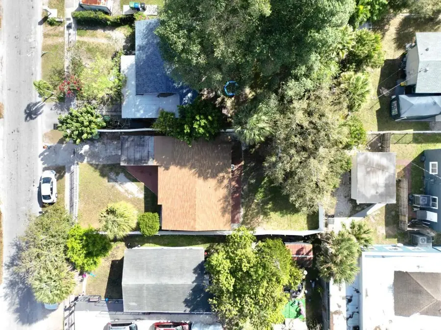 525 NW 15th Ter, Fort Lauderdale, FL 33311 - Image #2