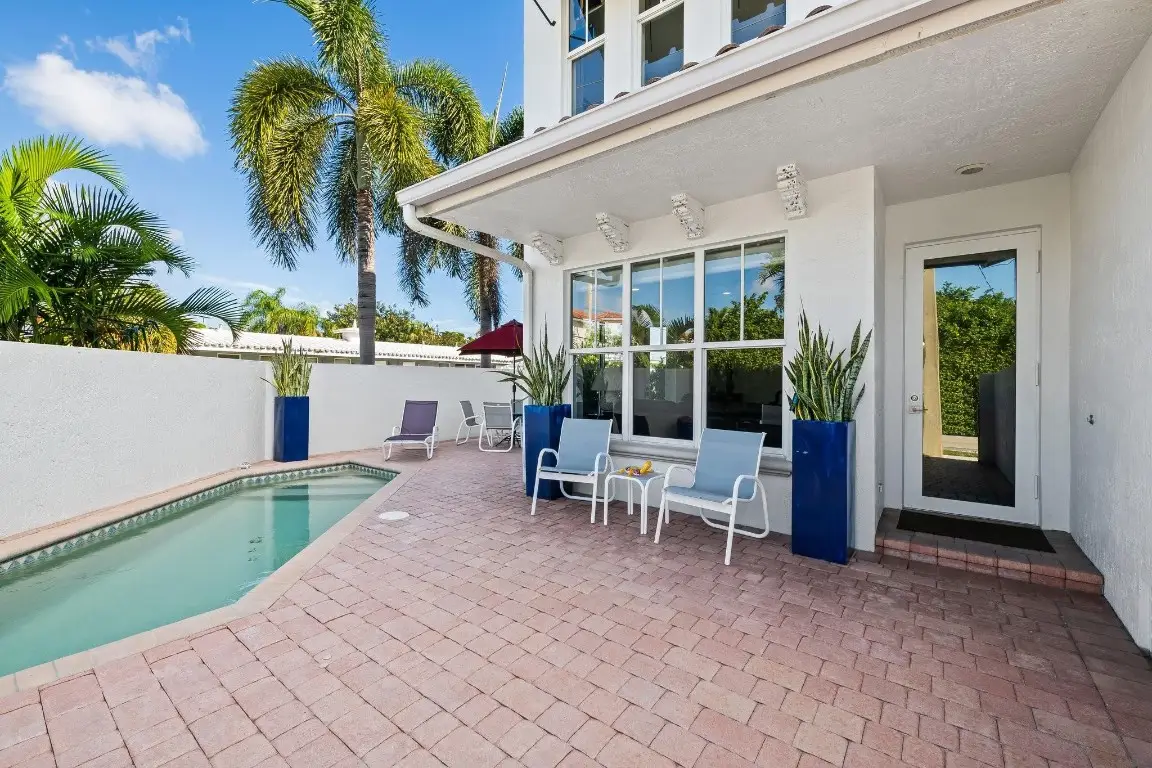 844 N Victoria Park Road, Fort Lauderdale, FL 33304 - Image #1