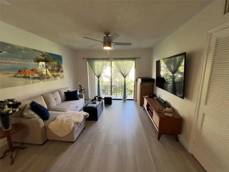 825 NW 13th #207, Boca Raton, FL 33486 - Image #2