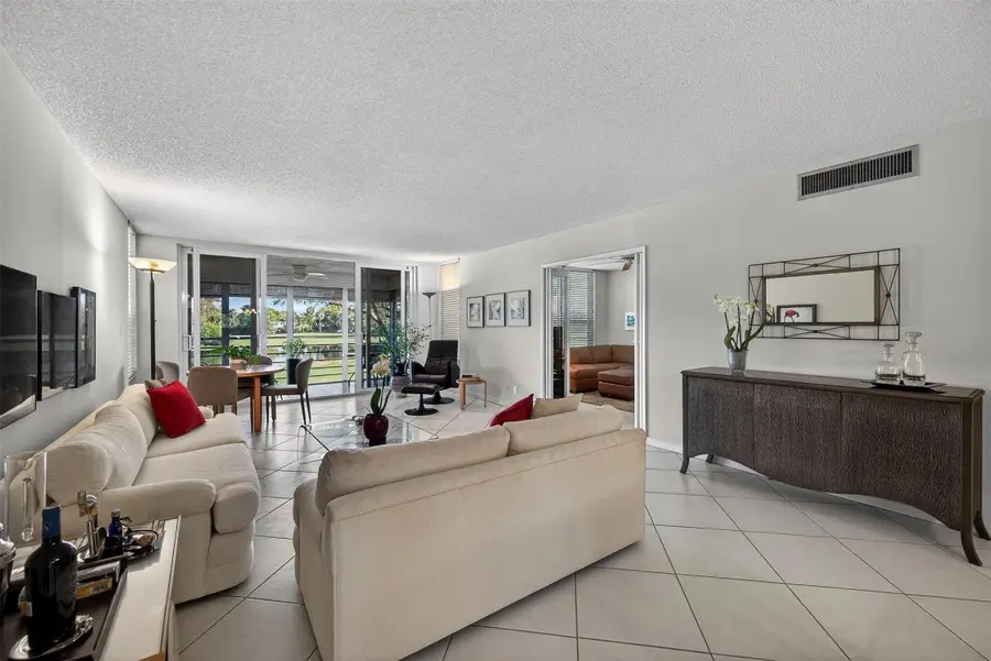 808 Cypress Boulevard #203, Pompano Beach, FL 33069 - Image #3