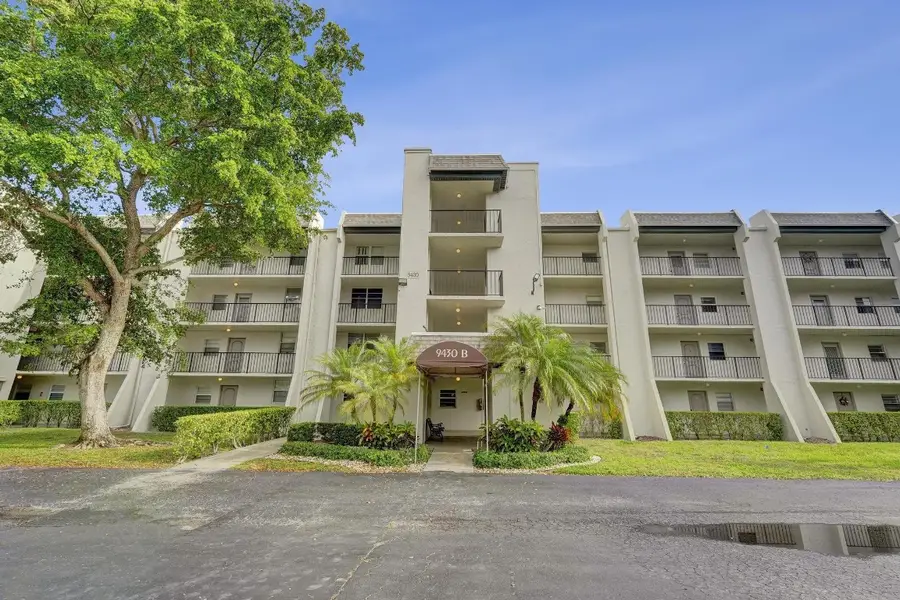 9430 Poinciana Place #415, Davie, FL 33324 - Image #3
