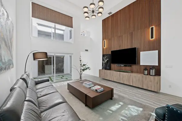 910 NE 16th Terrace #2, Fort Lauderdale, FL 33304